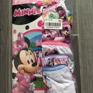 Sold !!New Toddler Girls Underpants Set Of 7